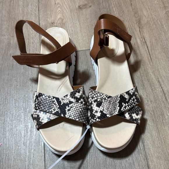 NEW! Cole Haan Zerogrand Sandal II - Size 10 - Picture 2 of 8